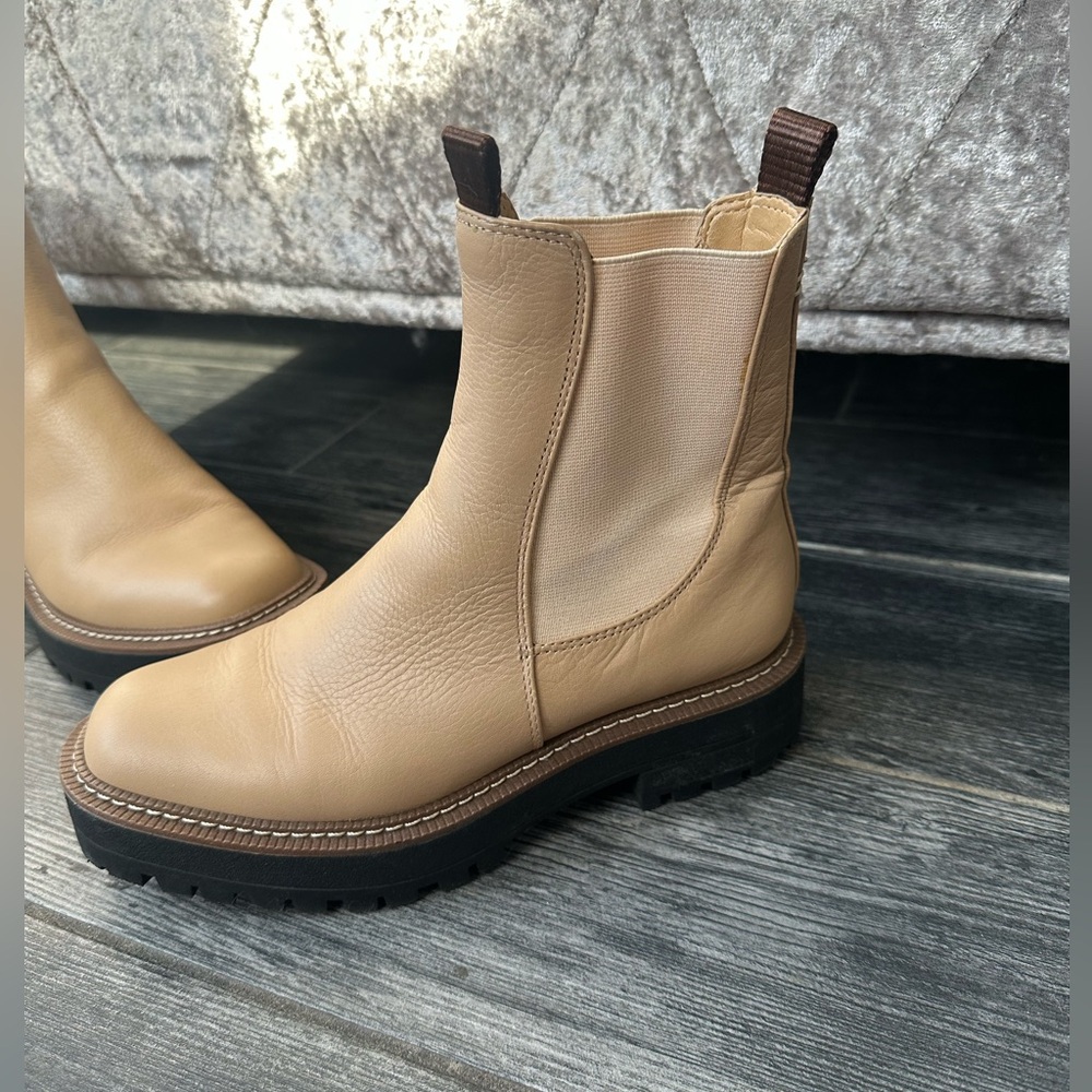 Sam Edelman Laguna Chelsea Boot in neutral beige size 6.5 - Picture 3 of 17